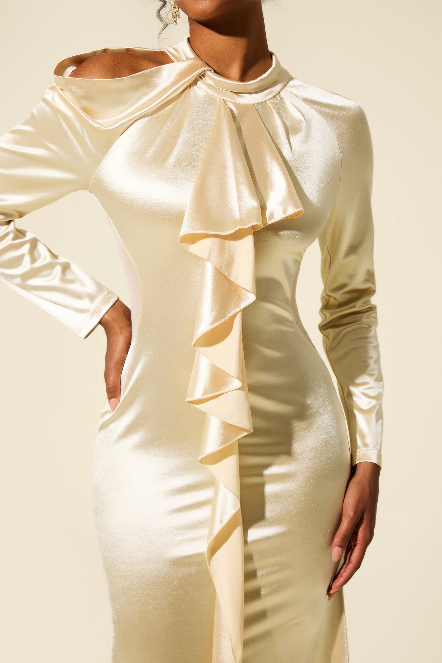 Classic Vintage Dress with a Flattering Fit