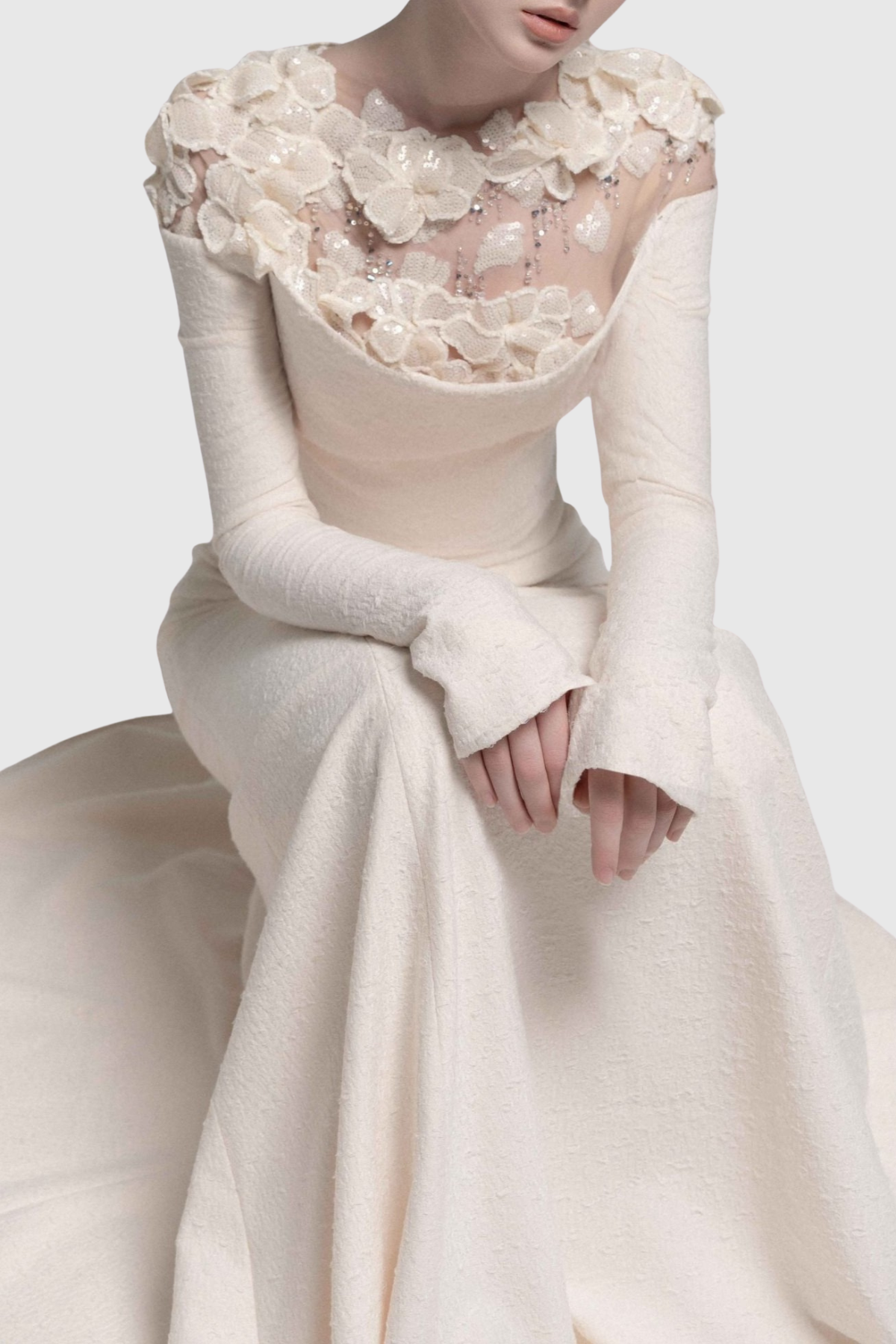 Well Tailored Dress with a Graceful Silhouette