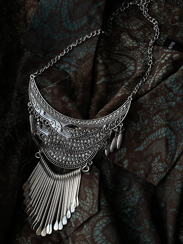 Gracefully Styled Garment for Any Occasion