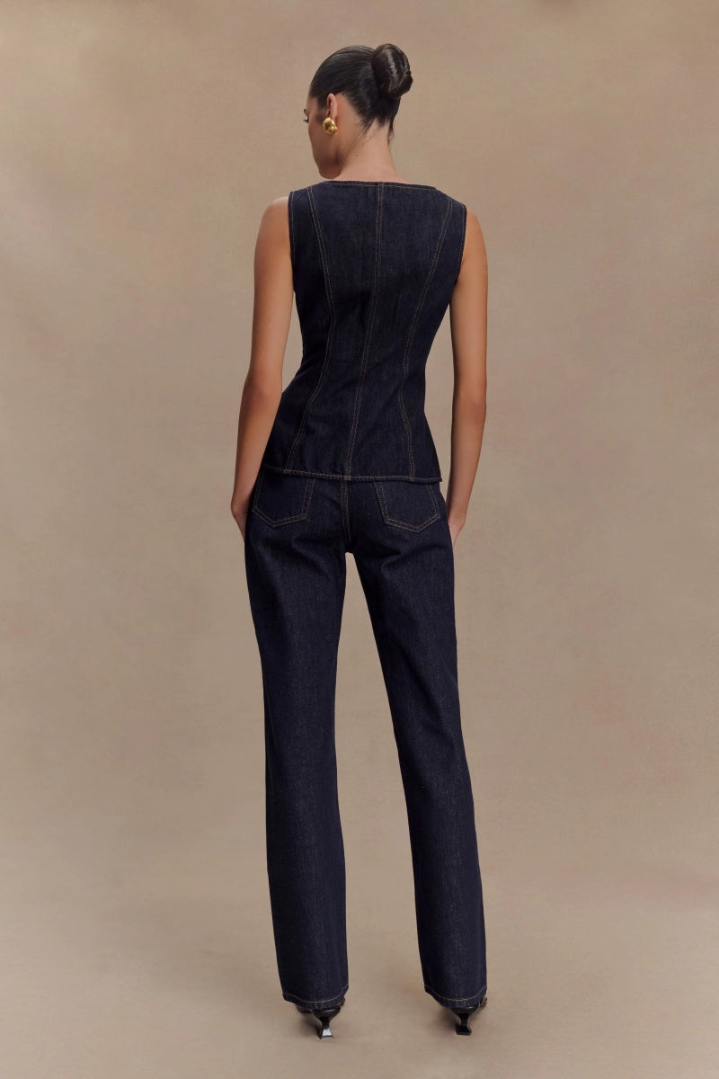 Classic Vintage Garment with a Flattering Fit