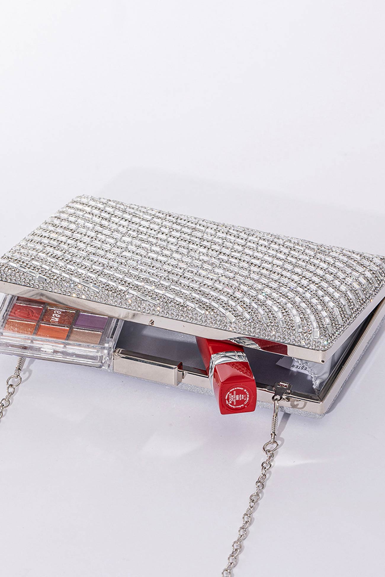 Beautifully Finished Bag in a Timeless Design