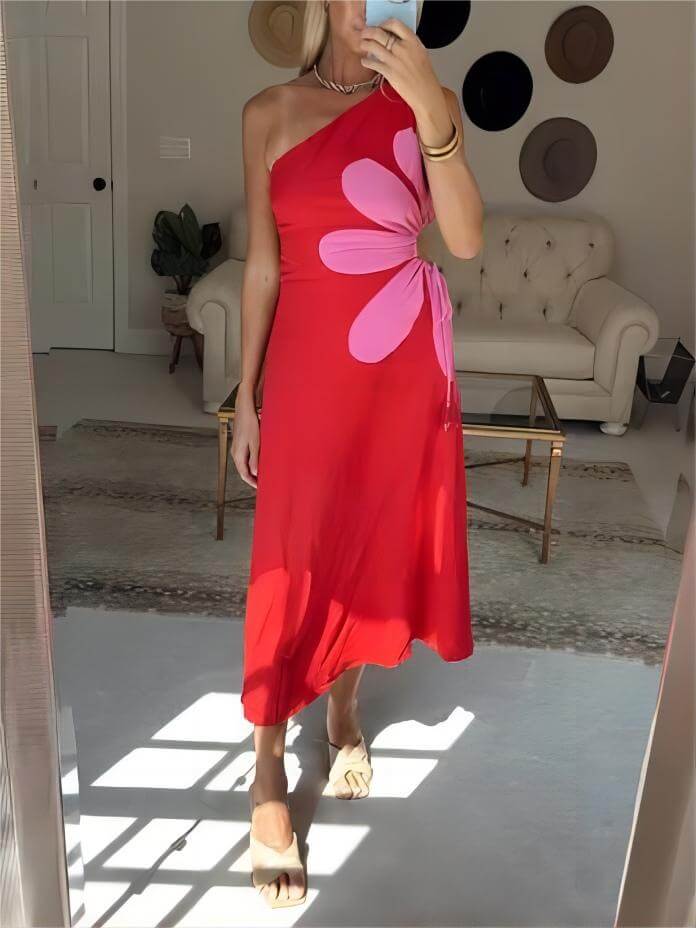 Classic Vintage Dress with a Flattering Fit