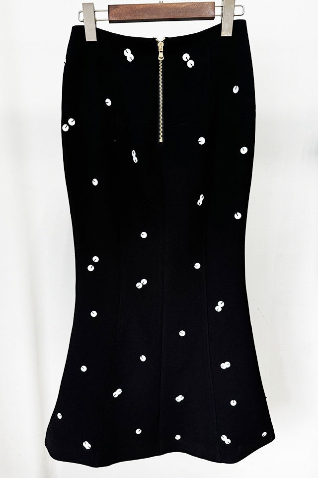 Beautifully Crafted Garment in a Classic Style