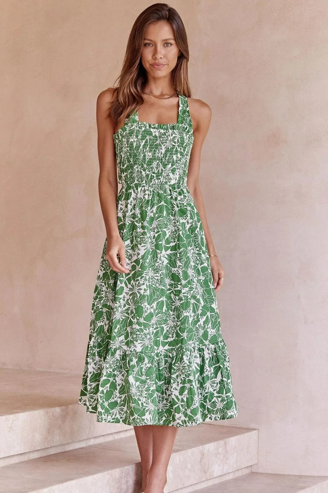 Polished Dress with an Effortless Classic Look