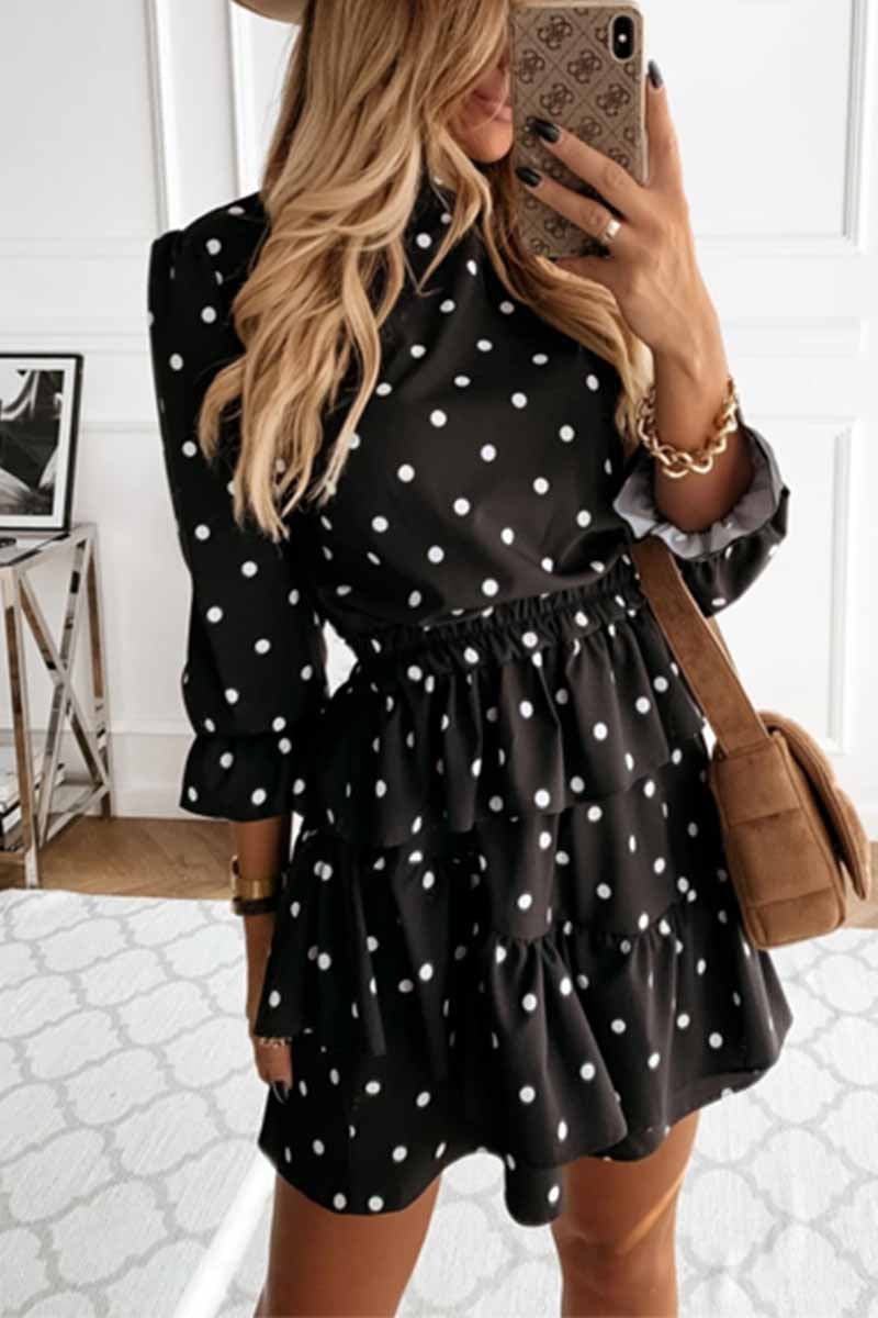 Classic Vintage Dress with a Flattering Fit
