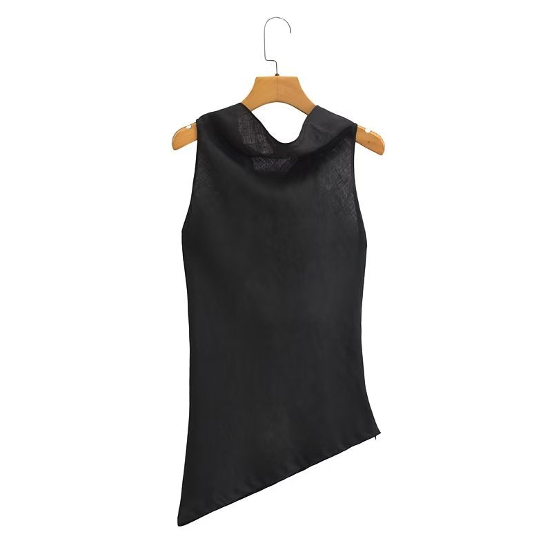Well Tailored Top with a Graceful Silhouette