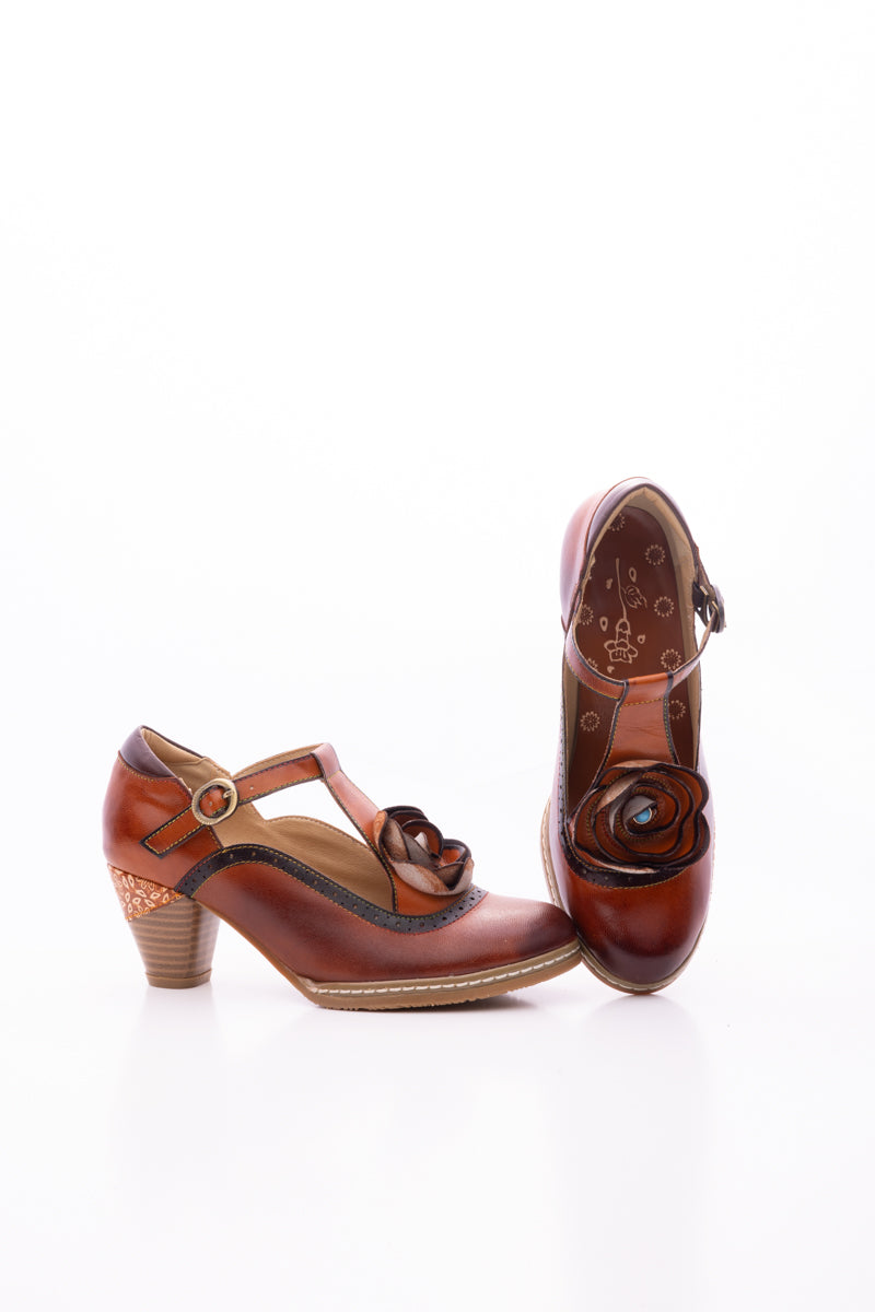 Beautifully Finished Garment in a Timeless Design