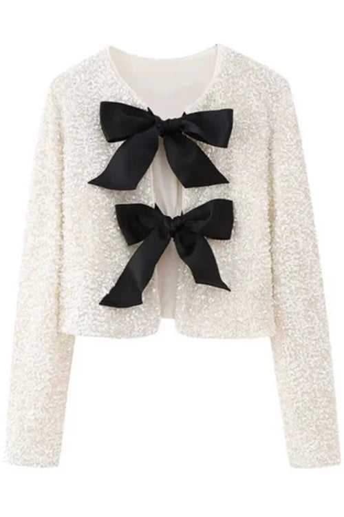 Effortlessly Elegant Top with a Timeless Design