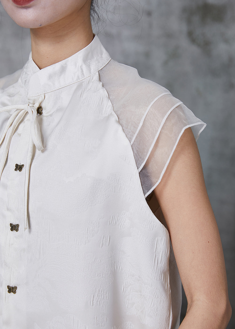 Classic Vintage Shirt with a Flattering Fit