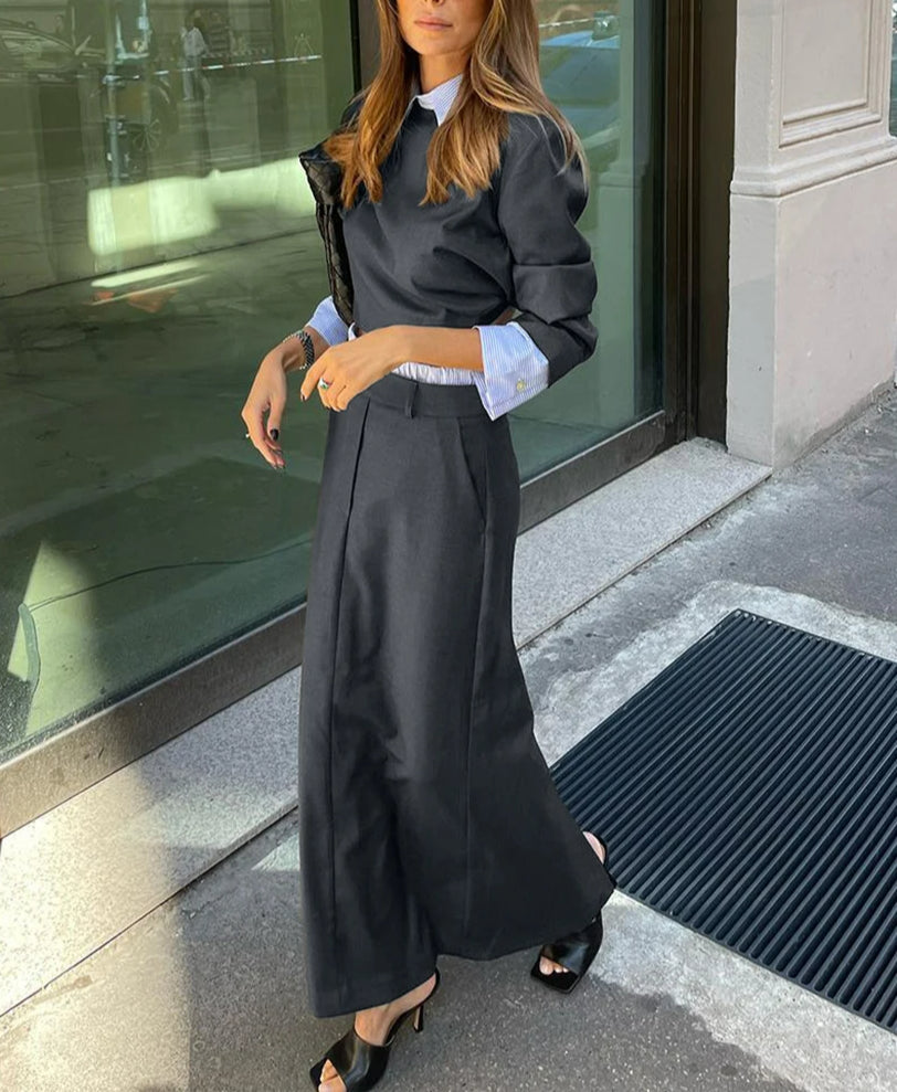 Effortlessly Elegant Garment with a Timeless Design