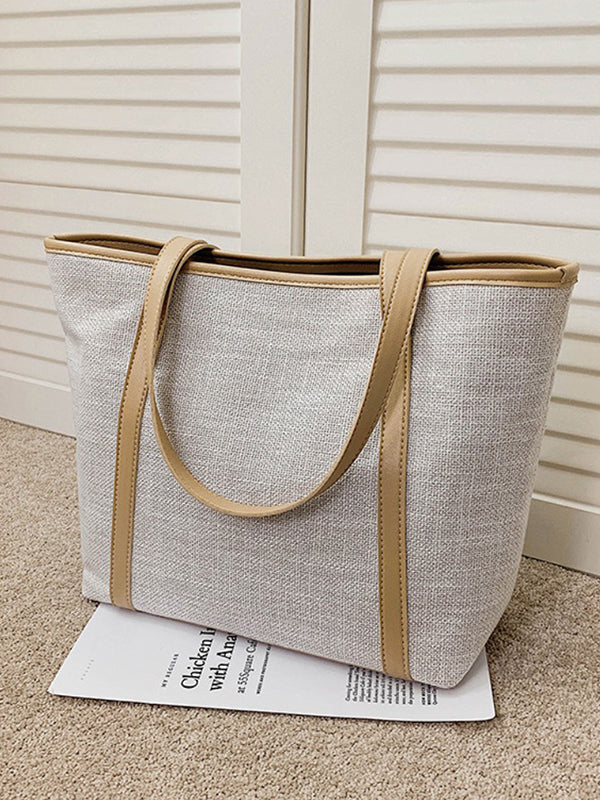 Sophisticated Bag with a Clean Classic Look