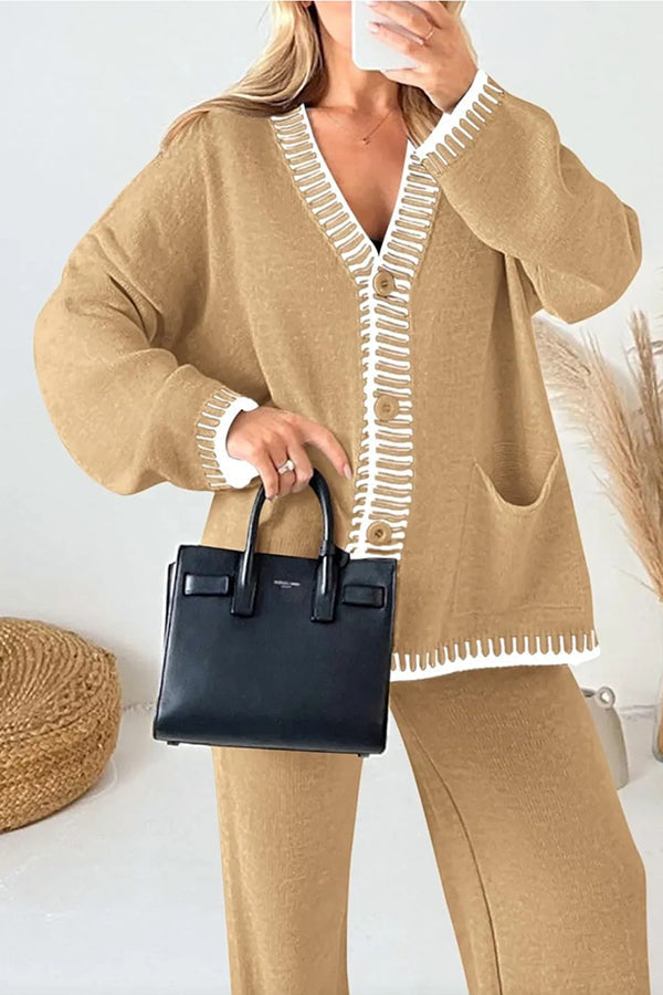 Effortlessly Elegant Cardigan with a Timeless Design