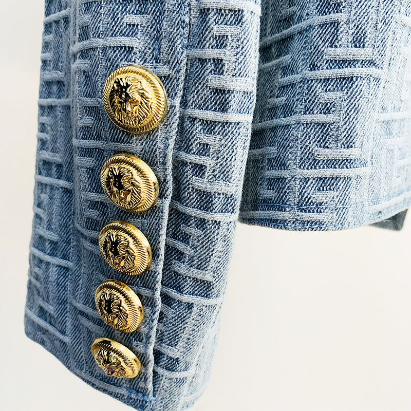 Beautifully Crafted Garment in a Classic Style