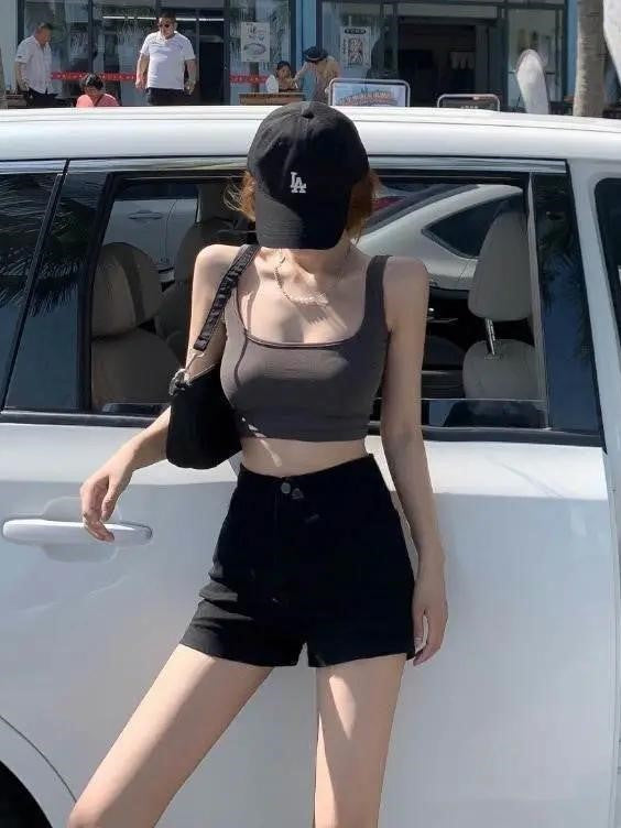 Gracefully Styled Garment for Any Occasion