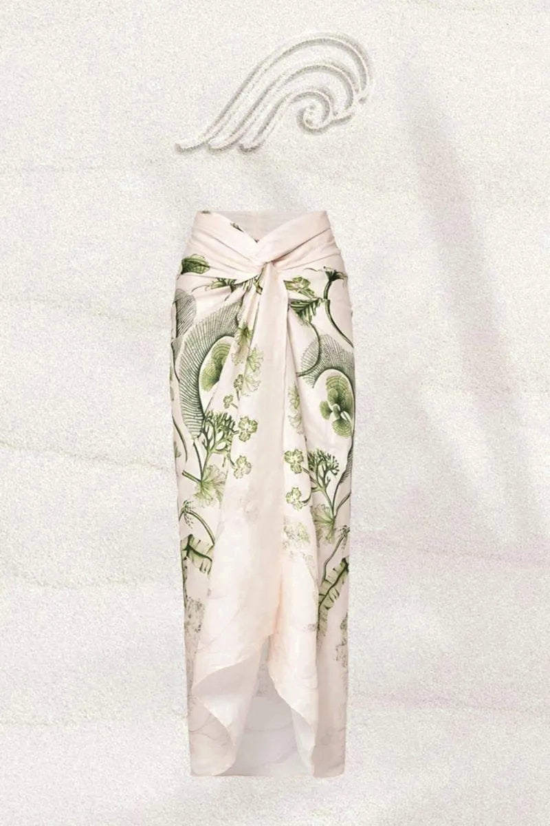 Well Tailored Garment with a Graceful Silhouette