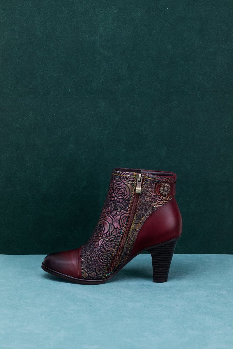 Effortlessly Elegant Garment with a Timeless Design
