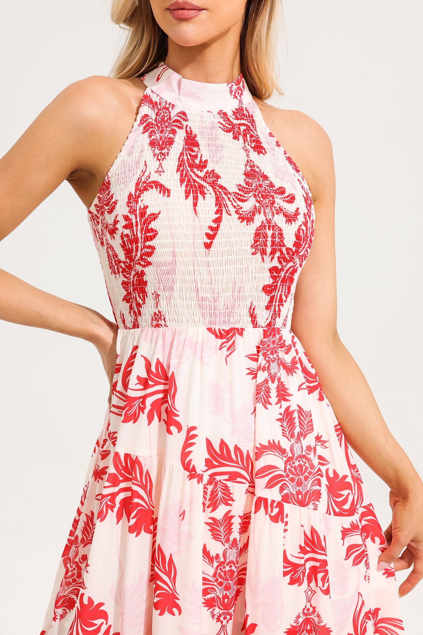 Gracefully Styled Dress for Any Occasion