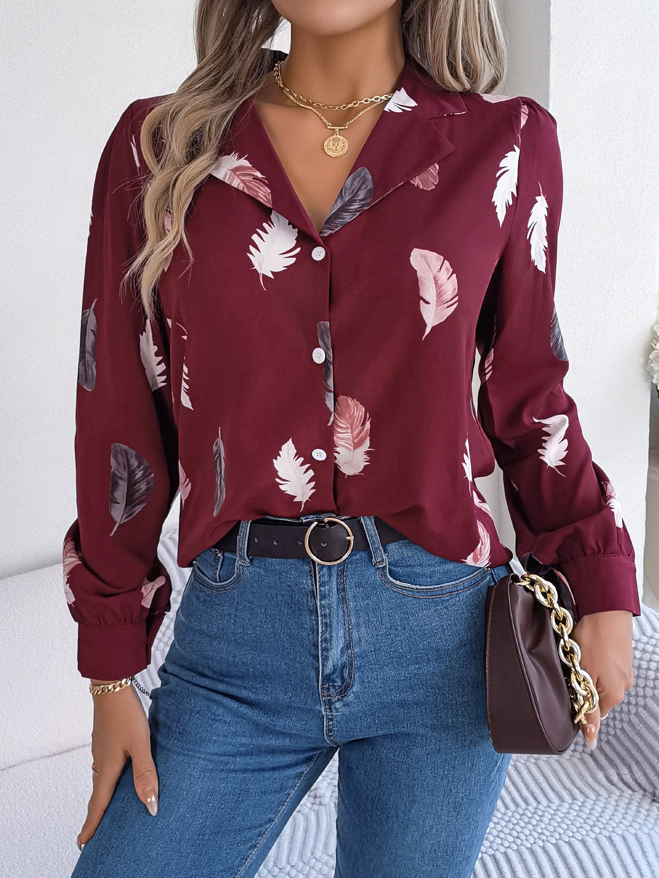 Beautifully Finished Shirt in a Timeless Design
