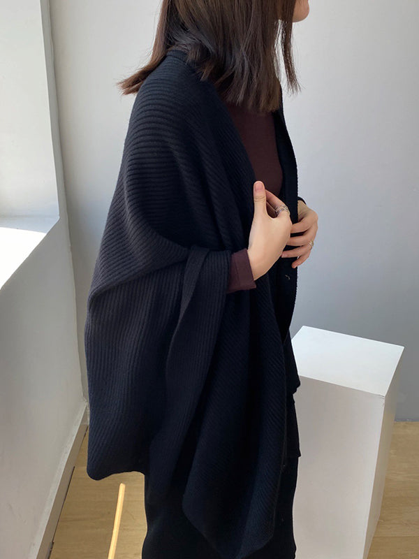 Well Tailored Cardigan with a Graceful Silhouette
