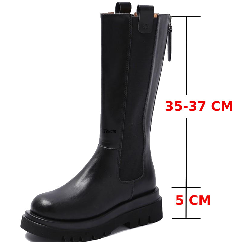 Well Tailored Boots with a Graceful Silhouette