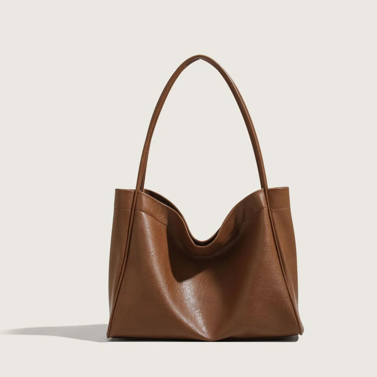 Beautifully Finished Bag in a Timeless Design