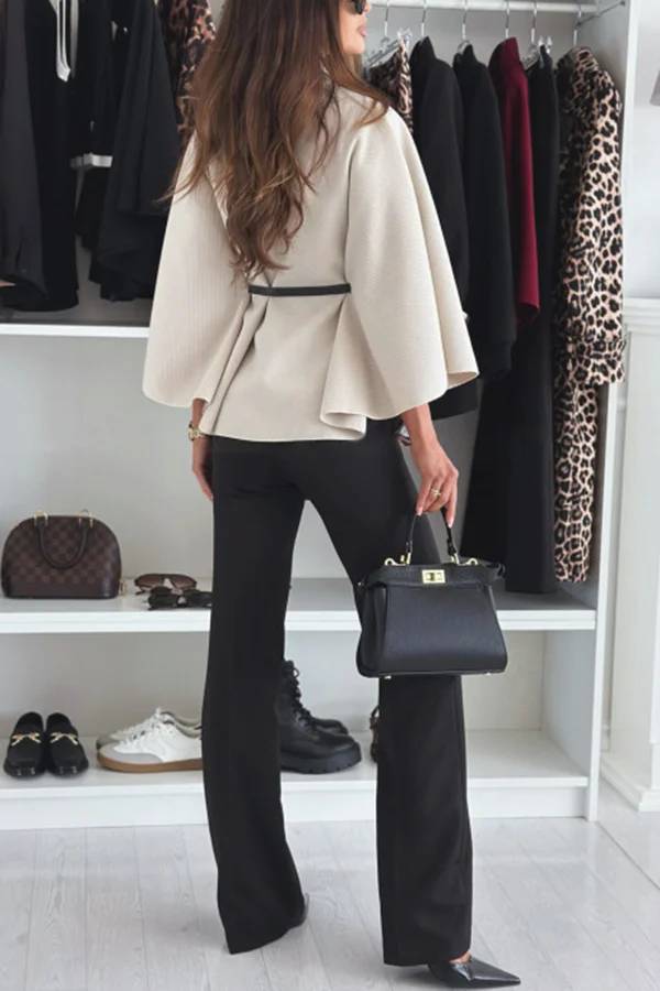 Effortlessly Elegant Garment with a Timeless Design