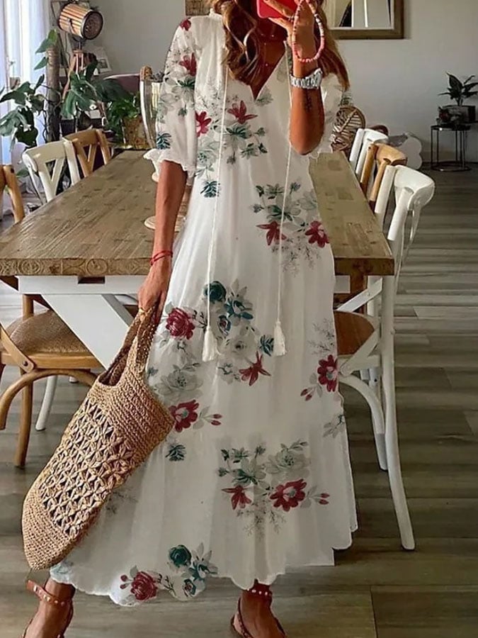 Beautifully Finished Dress in a Timeless Design