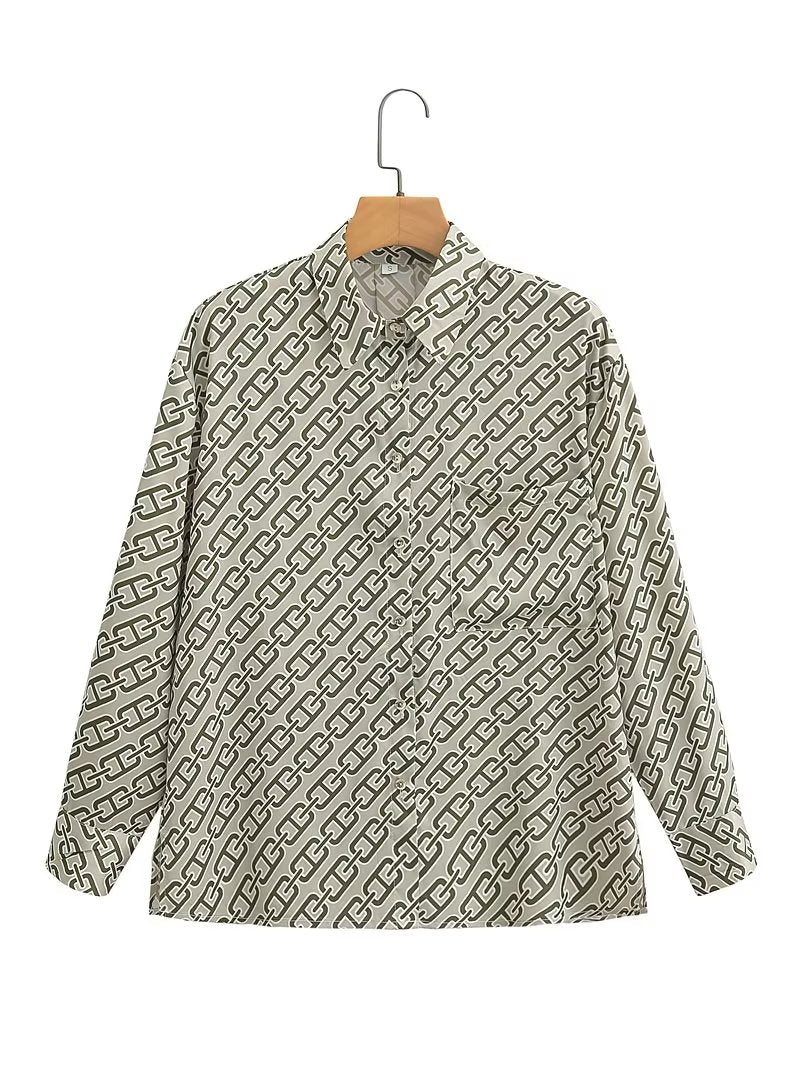 Well Tailored Shirt with a Graceful Silhouette
