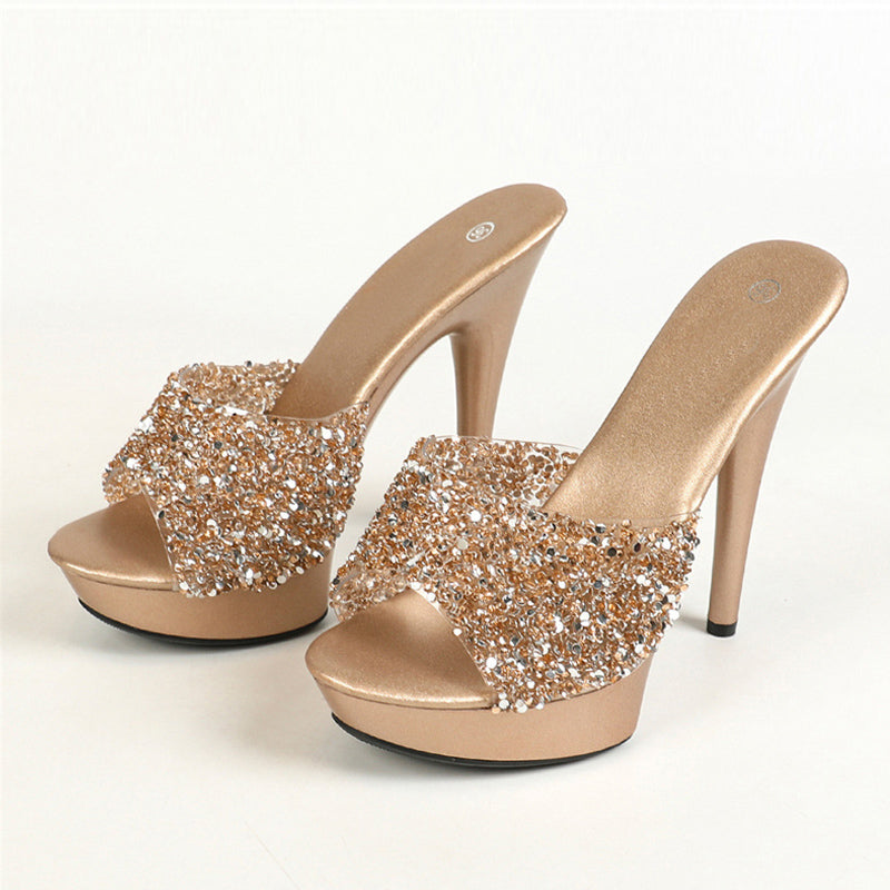 A Vintage Style Heels with Delicate Timeless Details