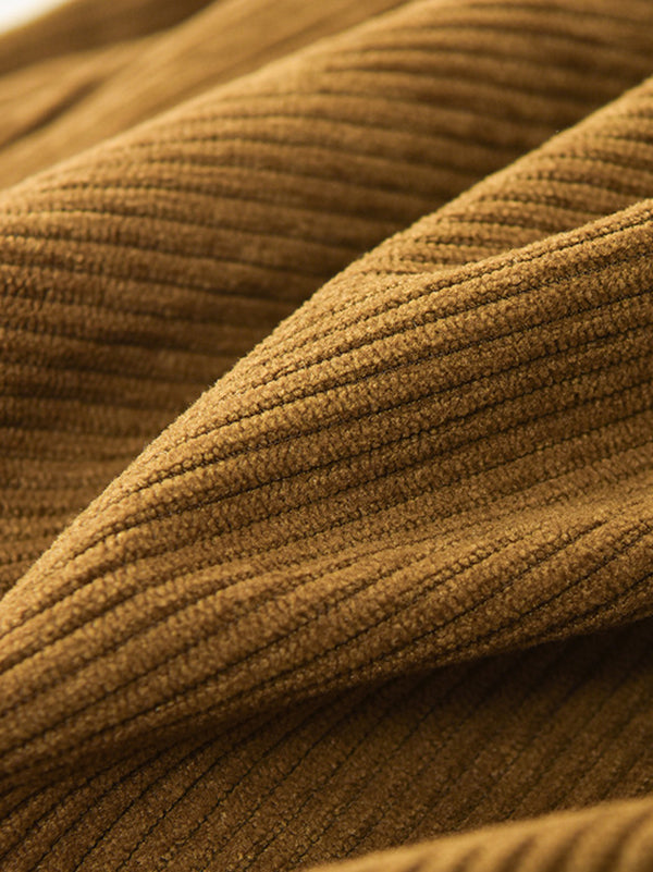 Effortlessly Elegant Pants with a Timeless Design