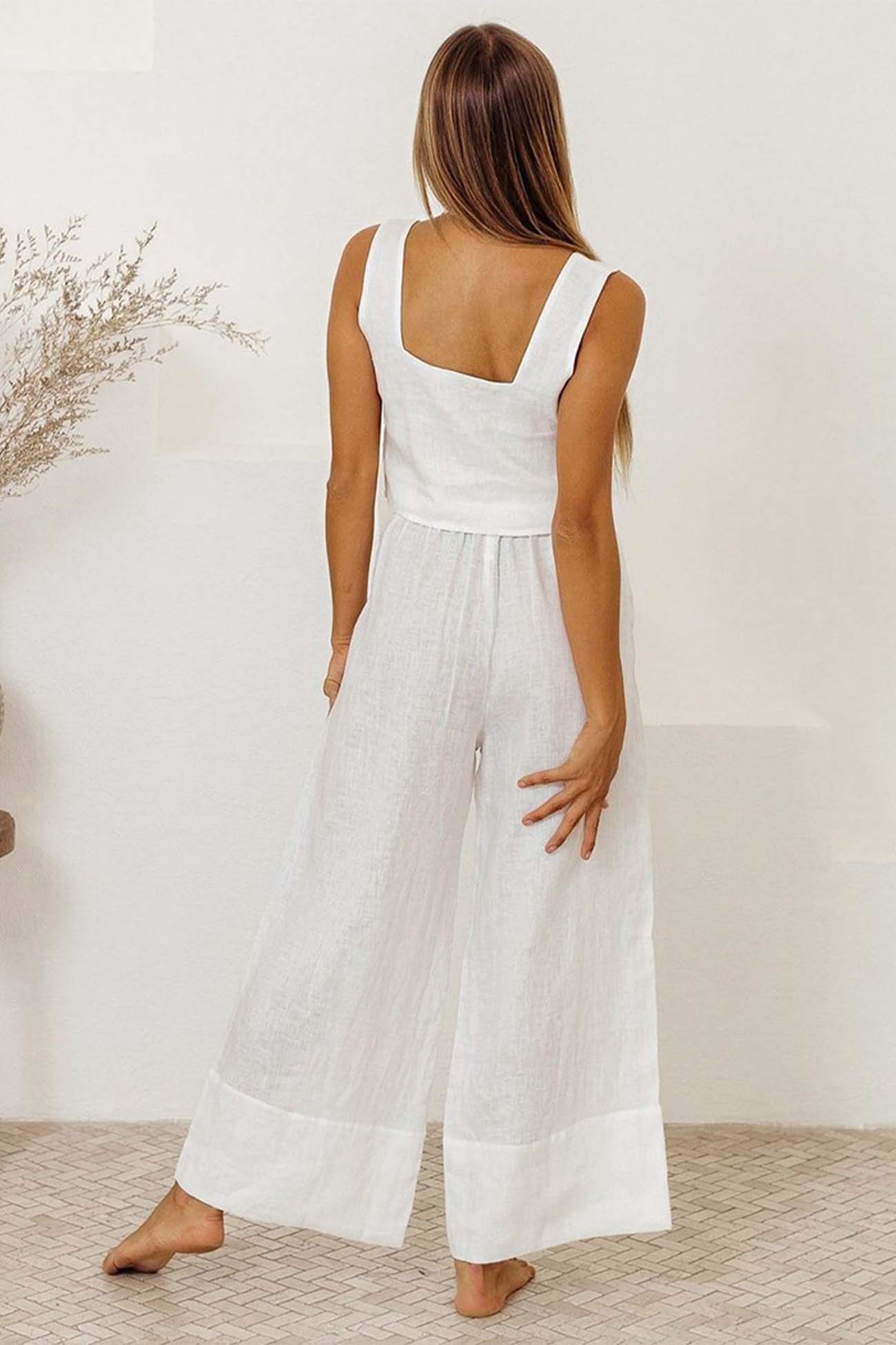Effortlessly Elegant Pants with a Timeless Design
