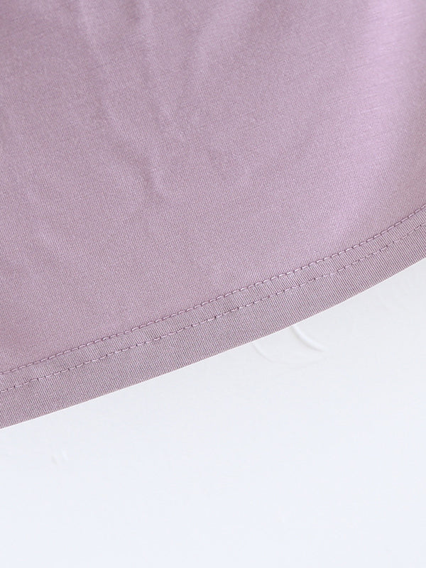 Effortlessly Elegant T-Shirt with a Timeless Design