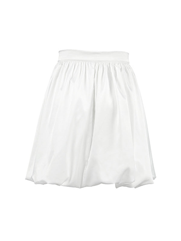 Sophisticated Garment with a Clean Classic Look