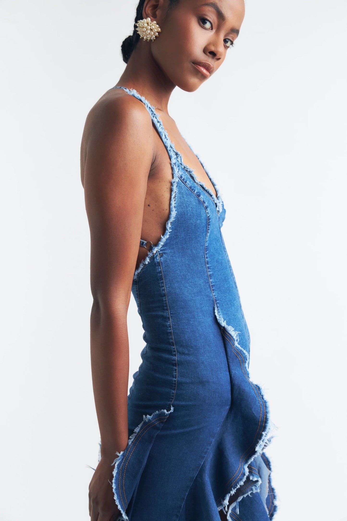 Gracefully Styled Dress for Any Occasion
