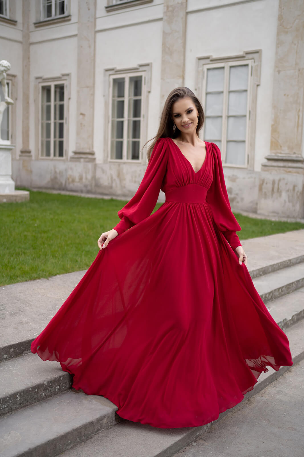Classic Vintage Dress with a Flattering Fit