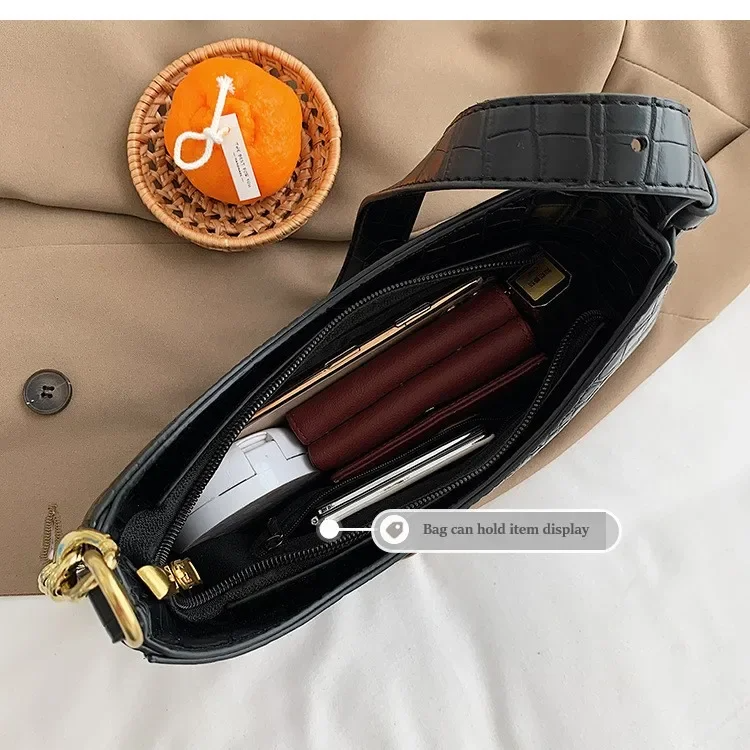 Classic Vintage Bag with a Flattering Fit