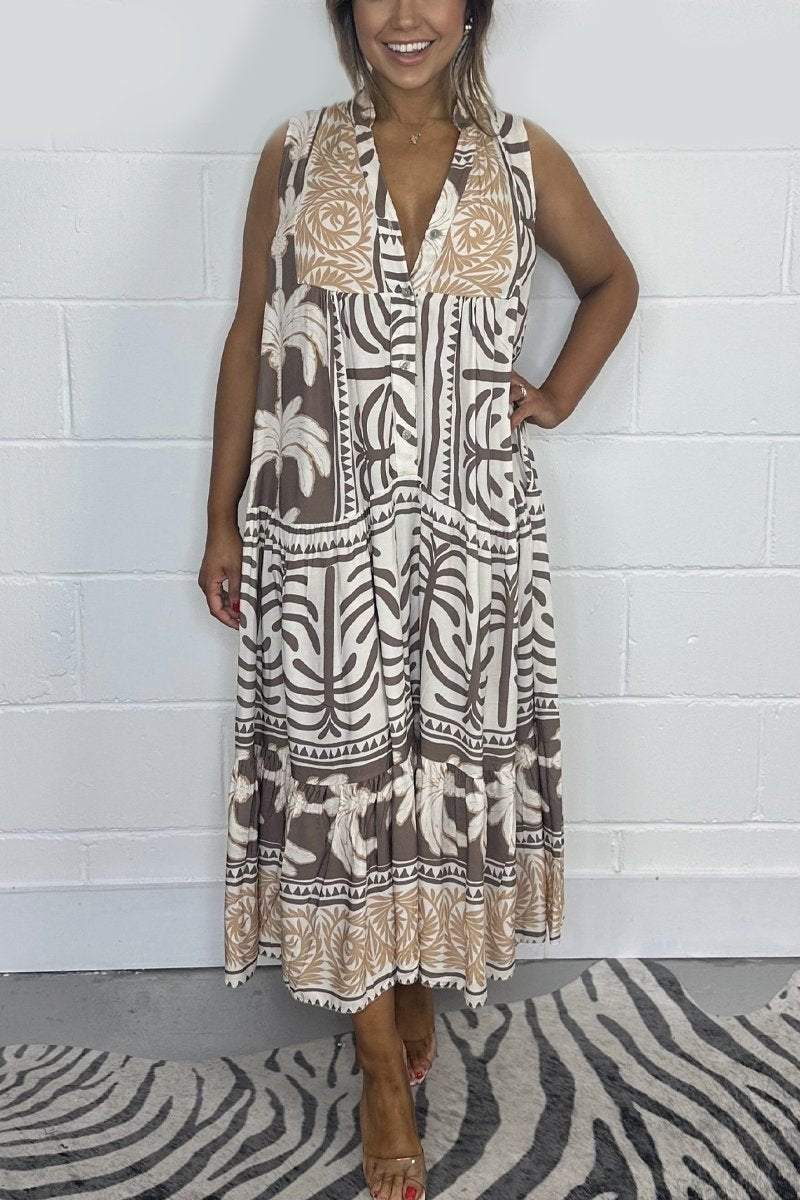 Well Tailored Dress with a Graceful Silhouette