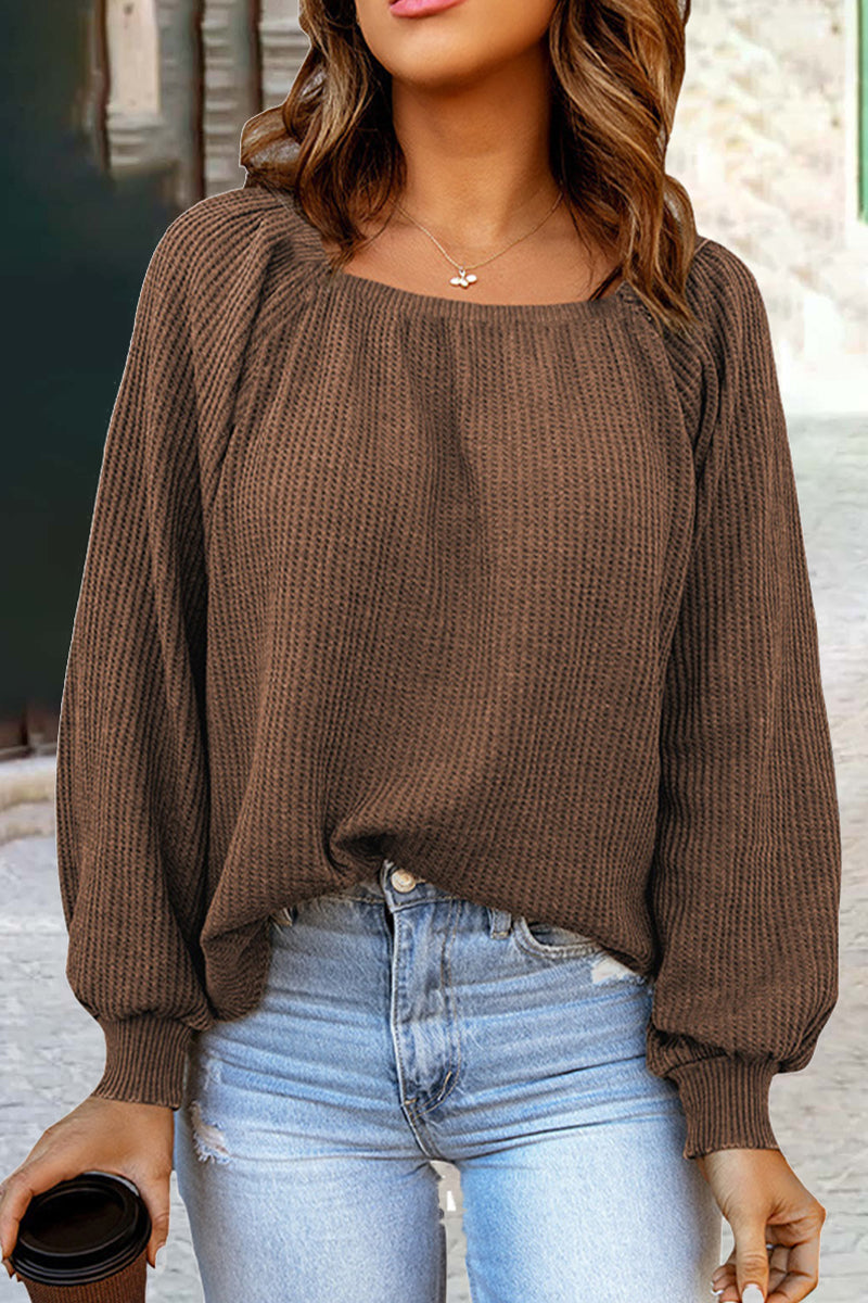 Beautifully Finished Top in a Timeless Design