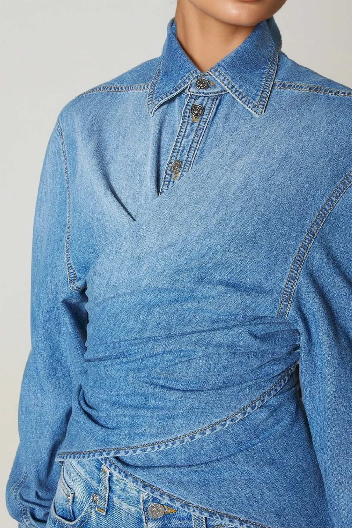 Elegantly Styled Shirt for Everyday Wear
