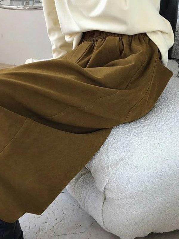 Classic Vintage Trousers with a Flattering Fit