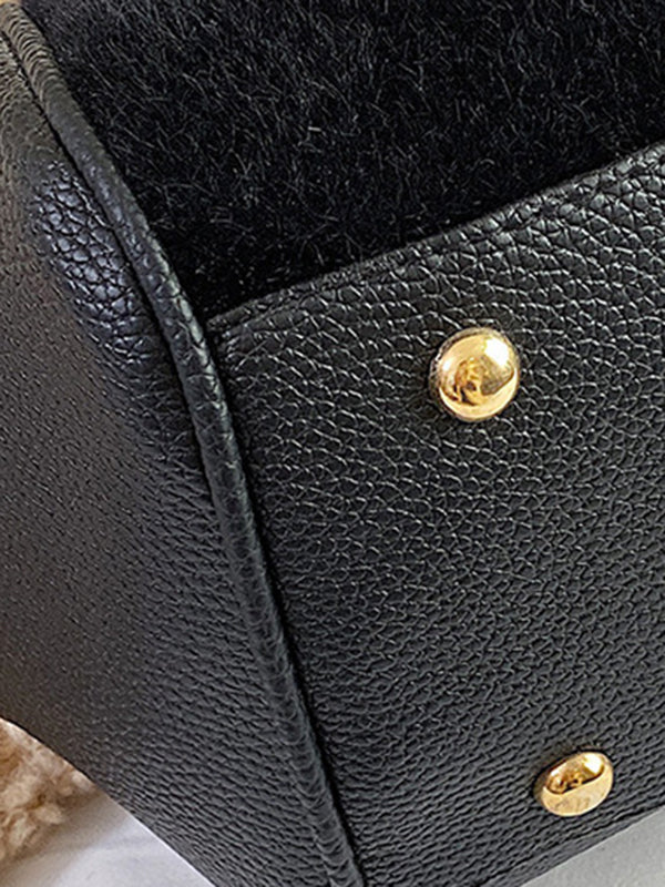 Gracefully Styled Bag for Any Occasion