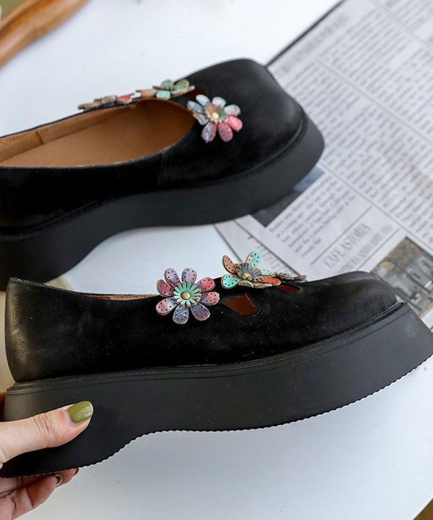 Elegantly Styled Shoes for Everyday Wear