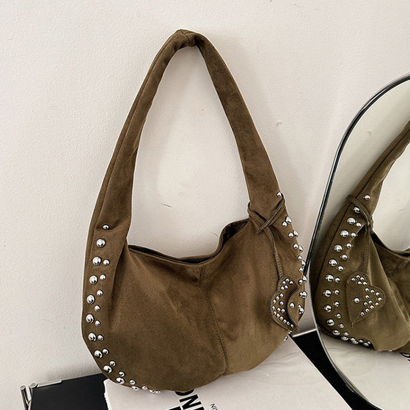 A Vintage Style Bag with Delicate Timeless Details