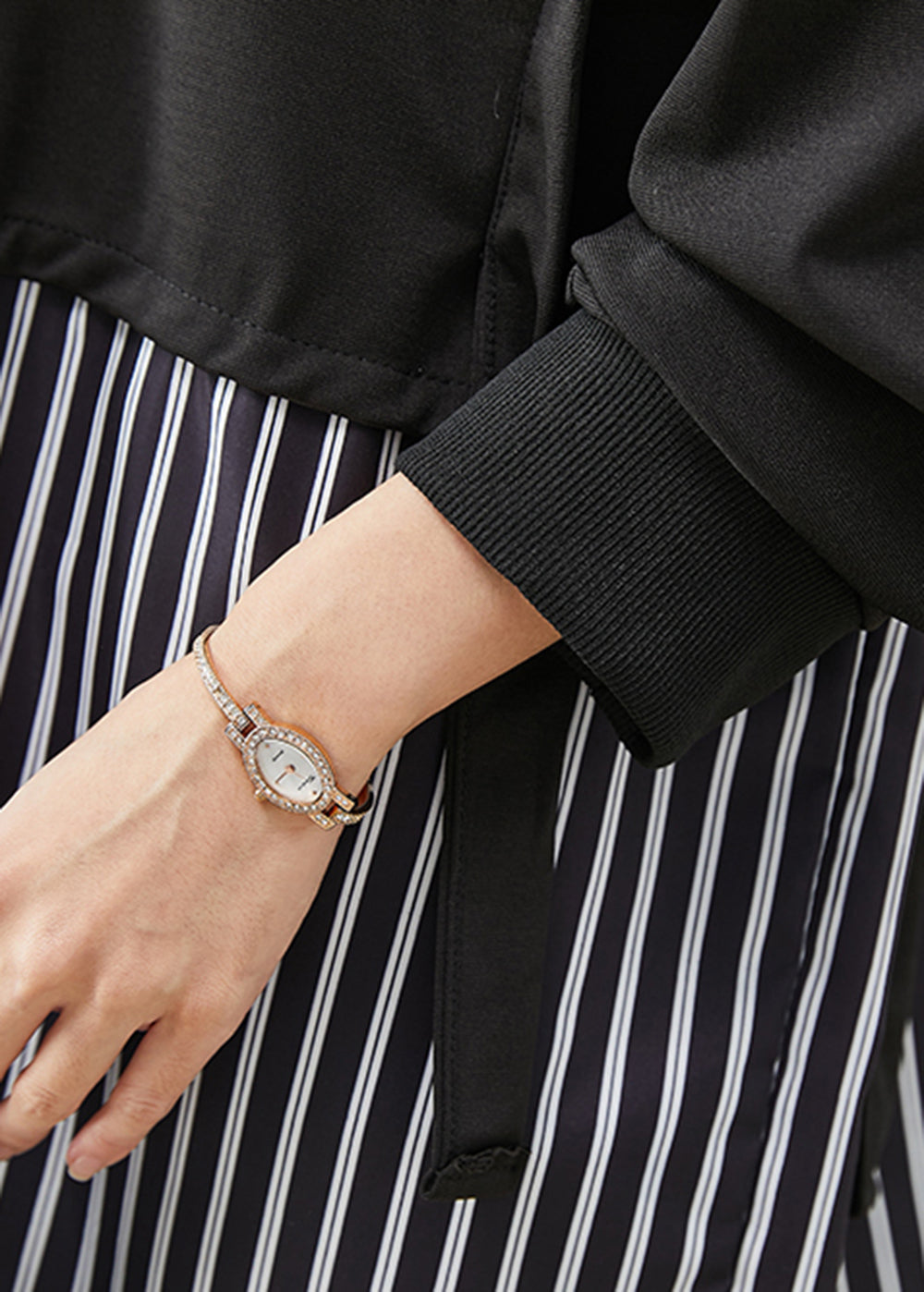 Effortlessly Elegant Shirt with a Timeless Design