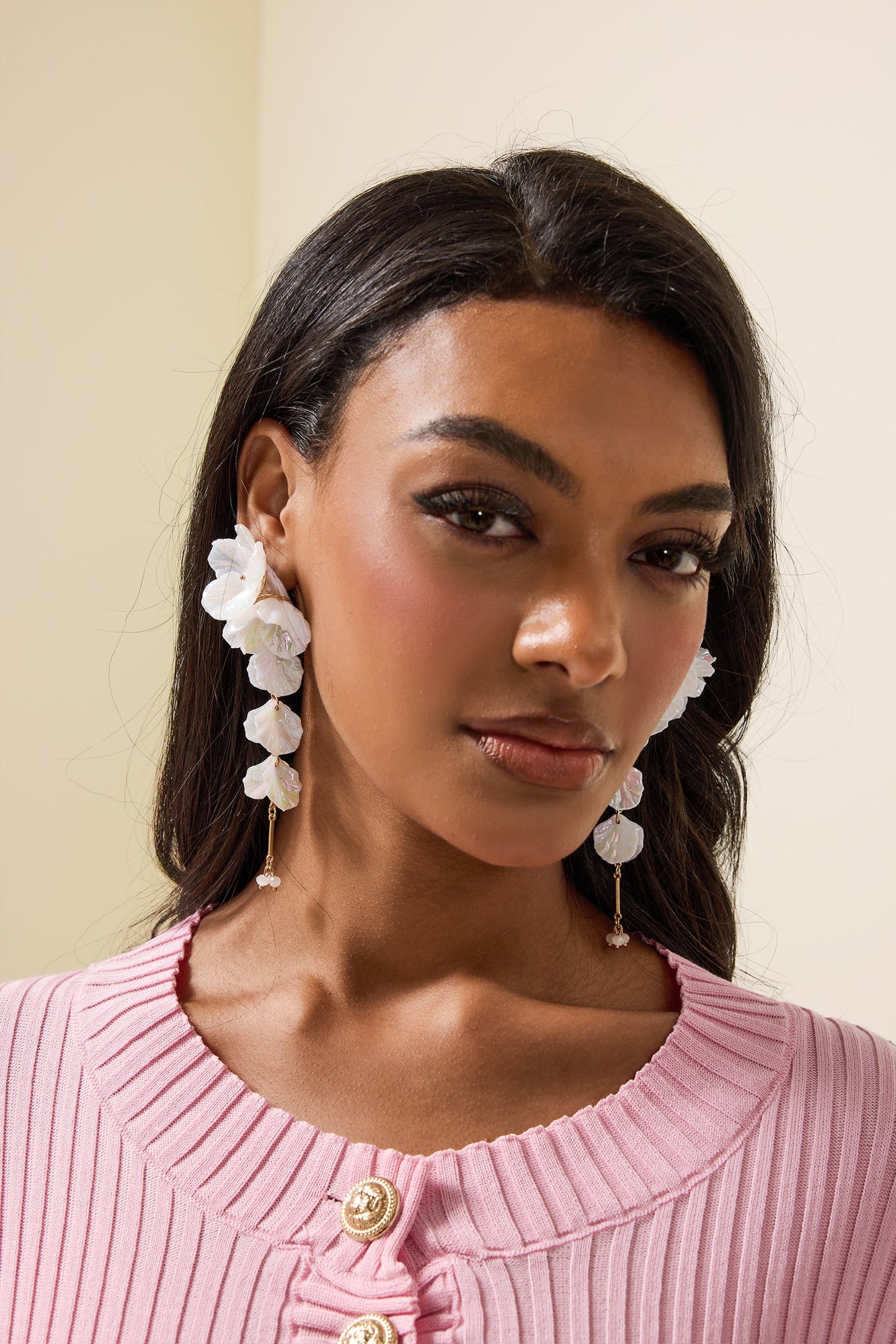 Well Tailored Garment with a Graceful Silhouette