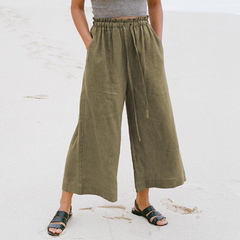 Effortlessly Elegant Pants with a Timeless Design