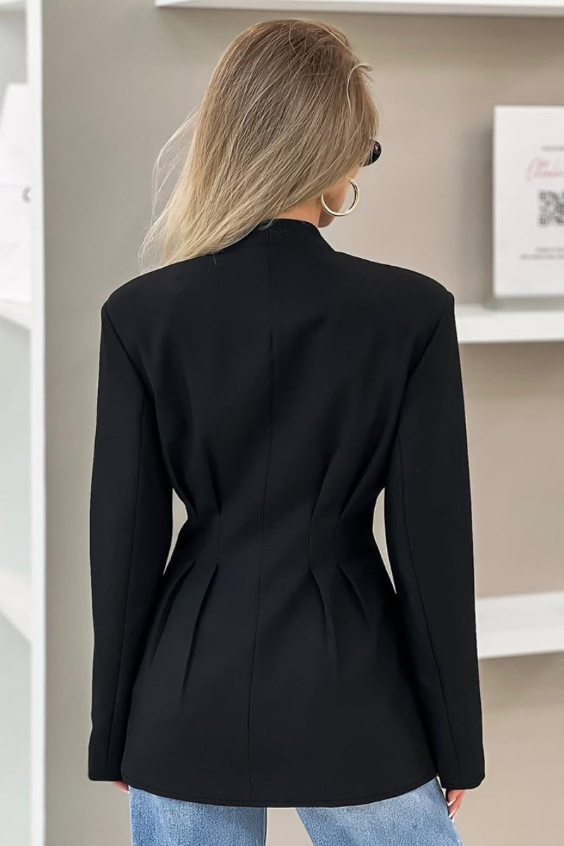 Effortlessly Elegant Garment with a Timeless Design