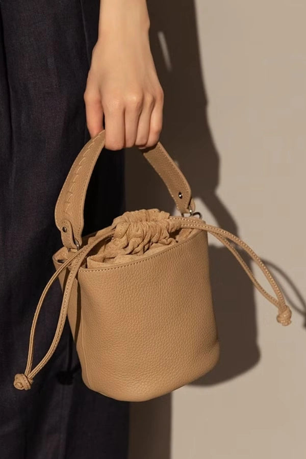 Classic Vintage Bag with a Flattering Fit