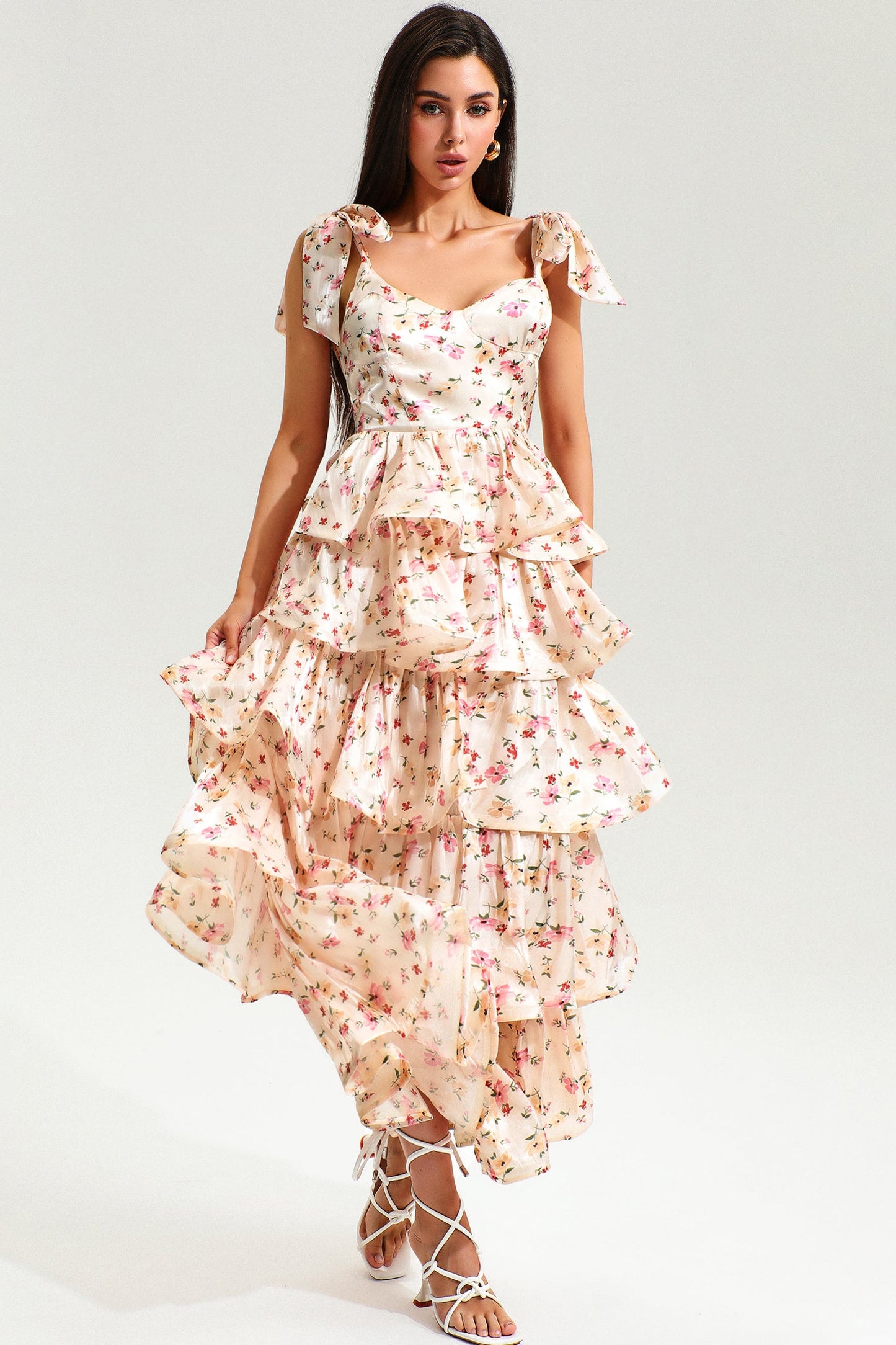 Gracefully Styled Dress for Any Occasion