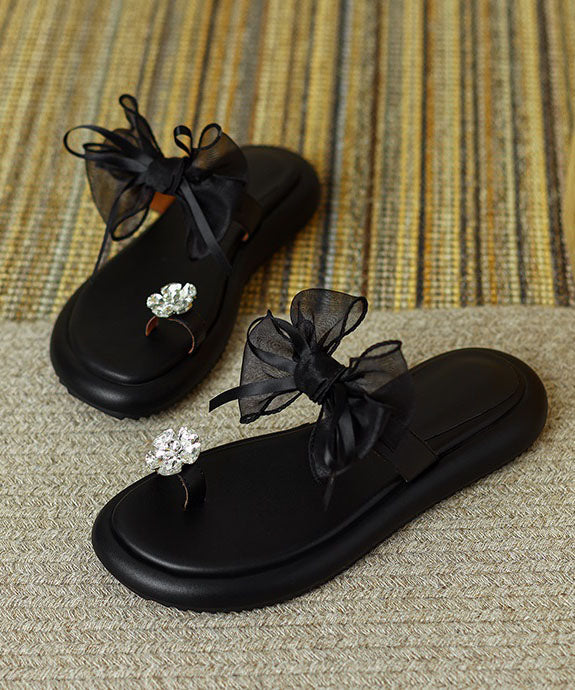 Classic Vintage Sandals with a Flattering Fit